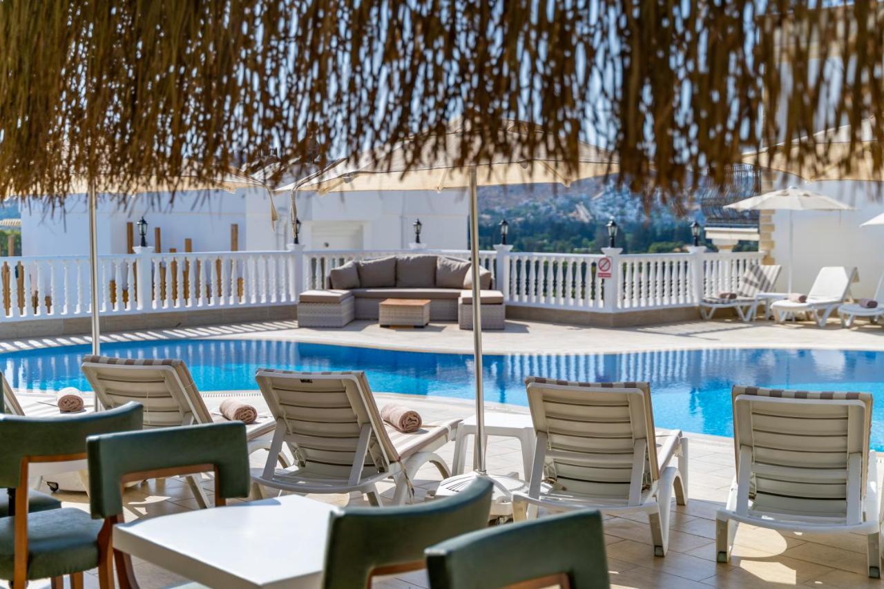 Queen Boutique Hotel بيتيس المظهر الخارجي الصورة